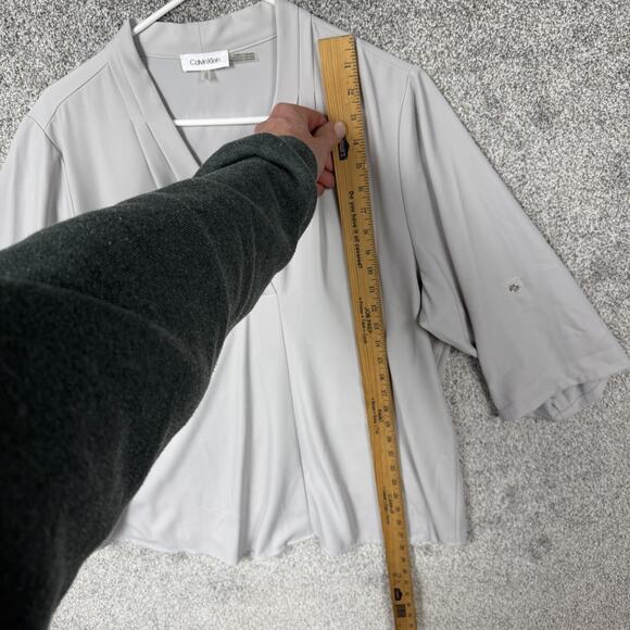 Calvin Klein Blouse Womens 1X Plus Gray V-Neck Roll Tab Sleeve Preppy Flowy - Picture 2 of 12